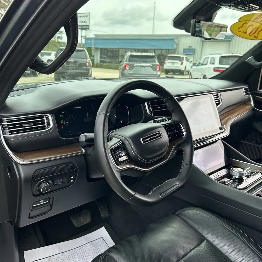 2023 Jeep Grand Wagoneer L Series II
