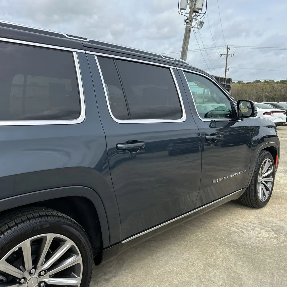 2023 Jeep Grand Wagoneer L Series II
