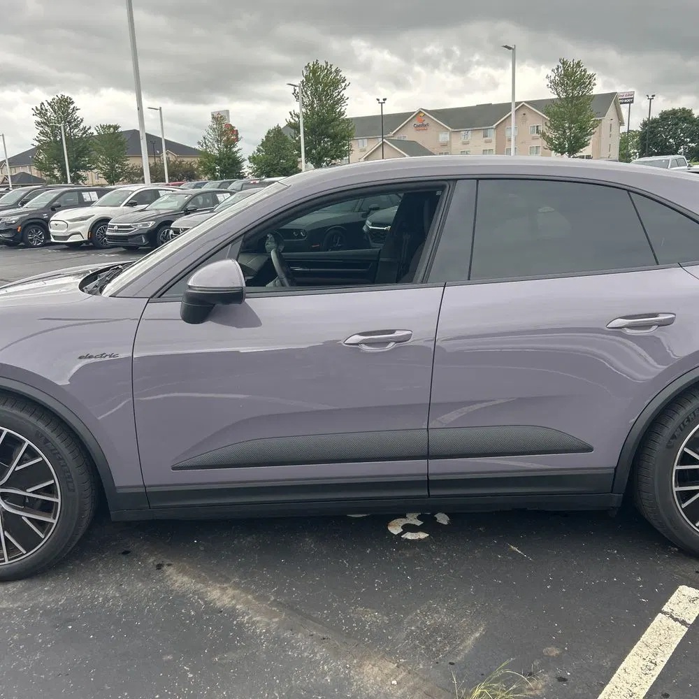 2024 Porsche Macan 4 Electric