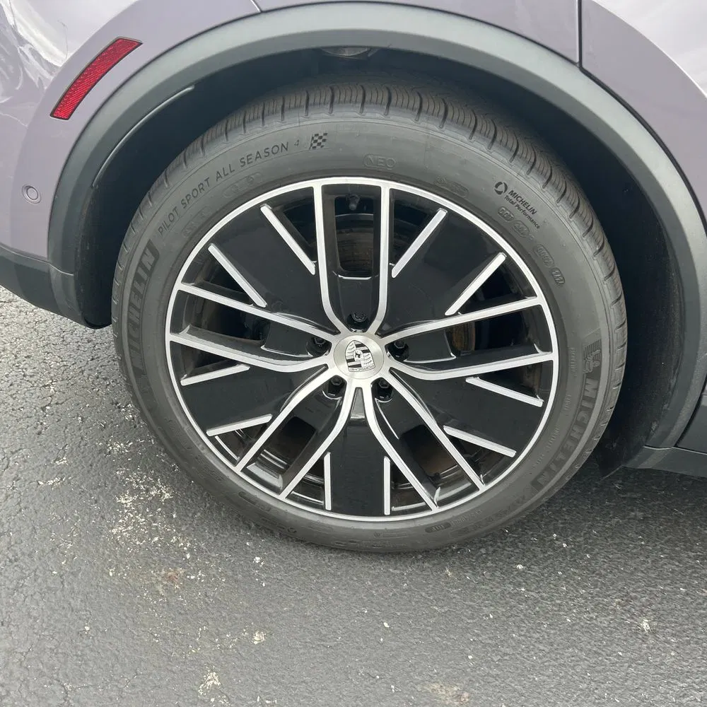 2024 Porsche Macan 4 Electric