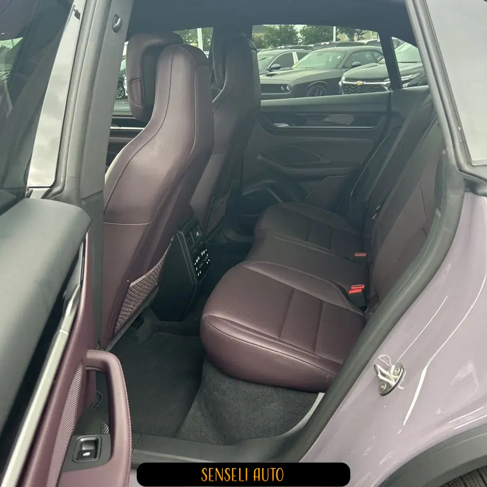 2024 Porsche Macan 4 Electric