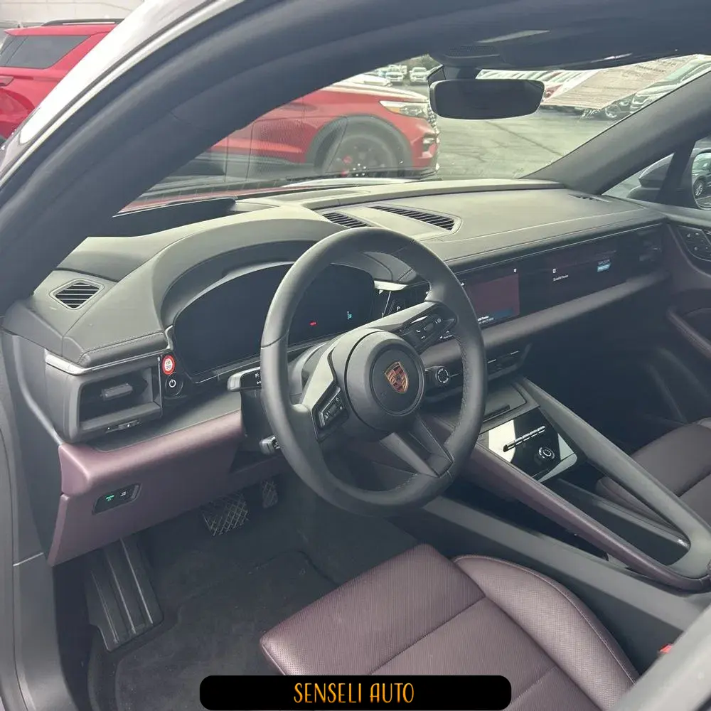 2024 Porsche Macan 4 Electric