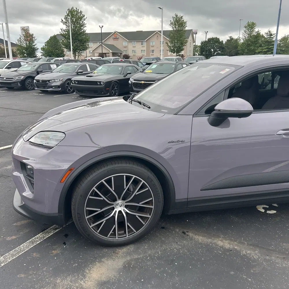 2024 Porsche Macan 4 Electric