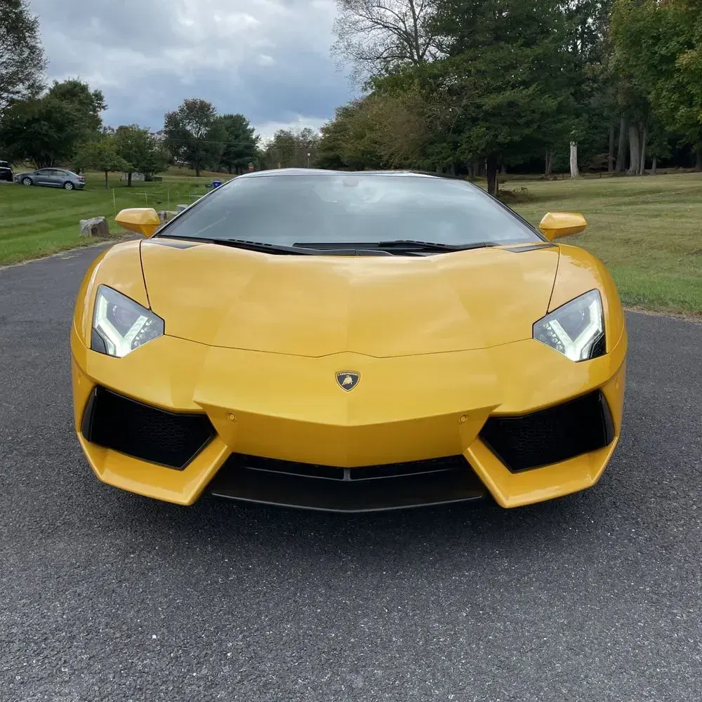 2014 Lamborghini Aventador Base
