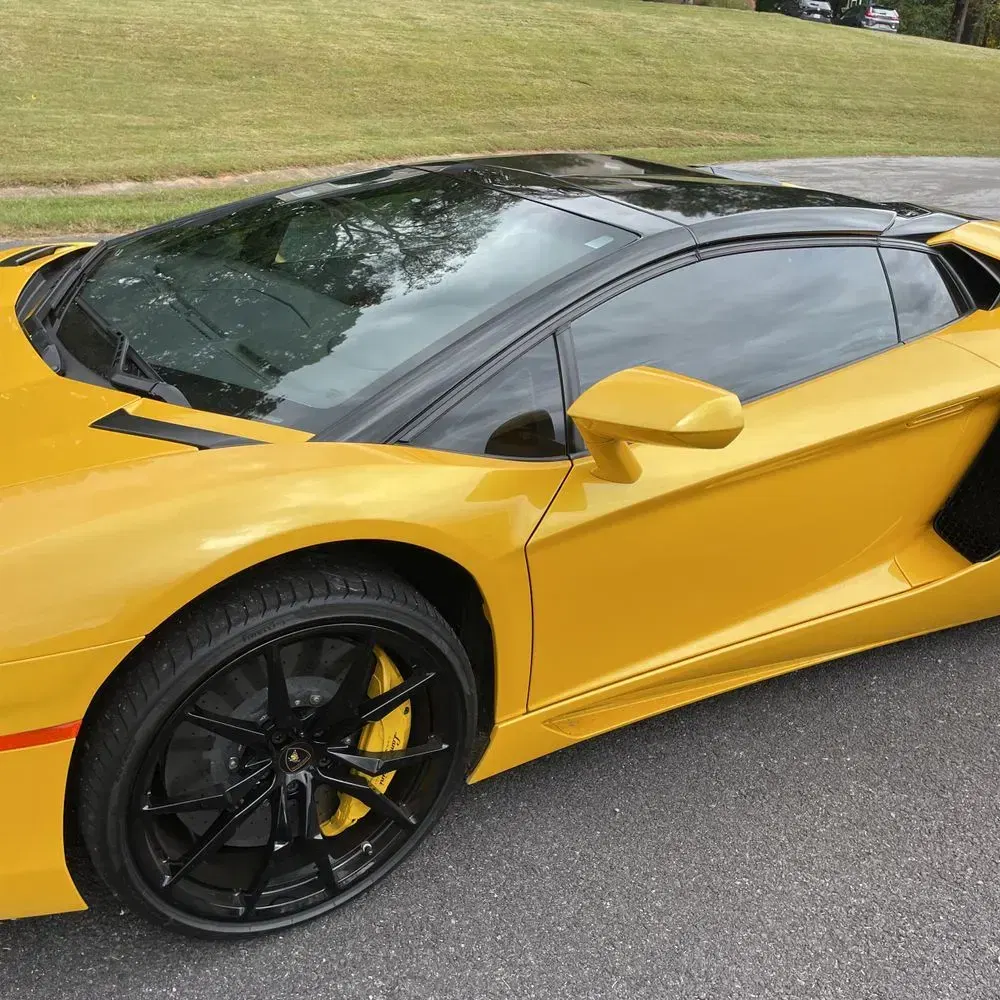 2014 Lamborghini Aventador Base