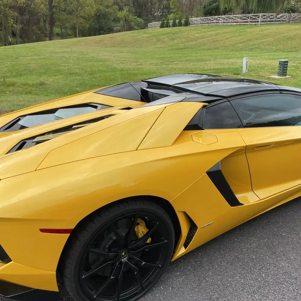 2014 Lamborghini Aventador Base