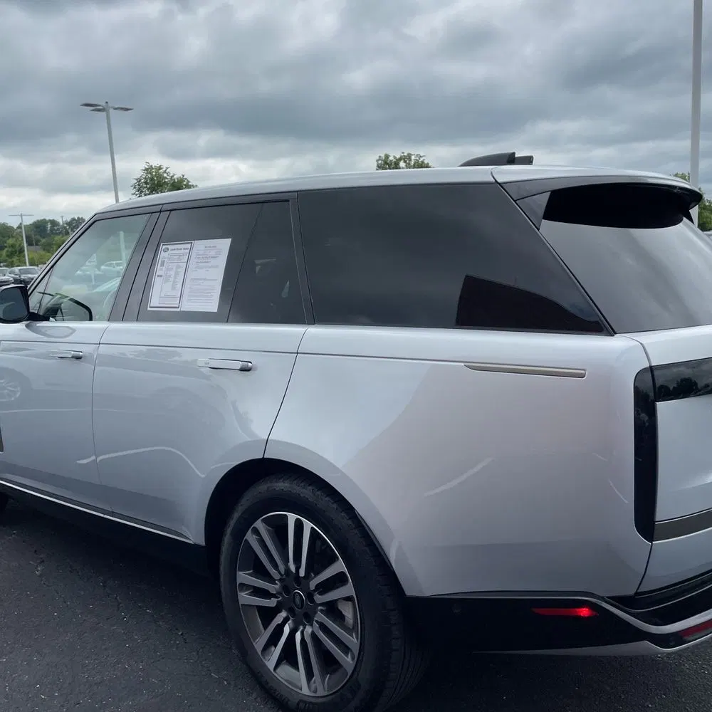 2023 Land Rover Range Rover P530 SE