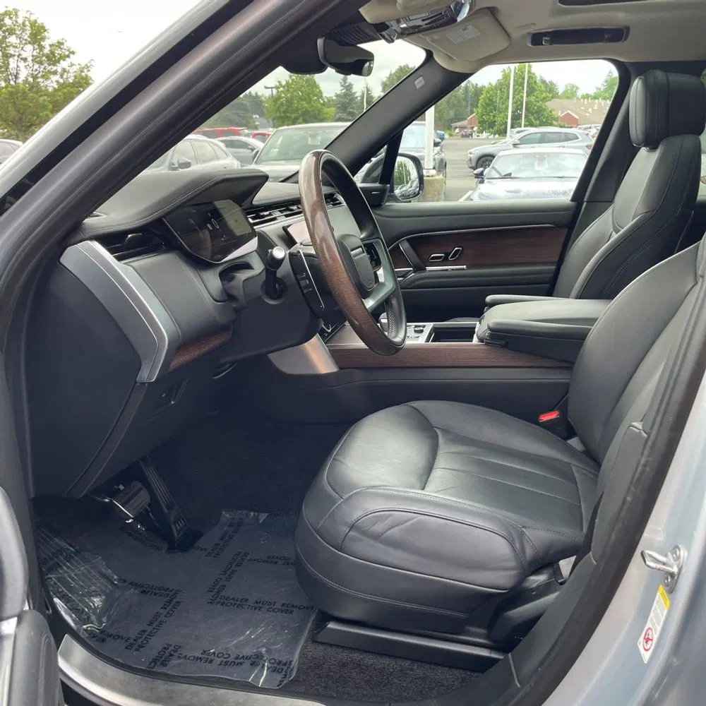 2023 Land Rover Range Rover P530 SE