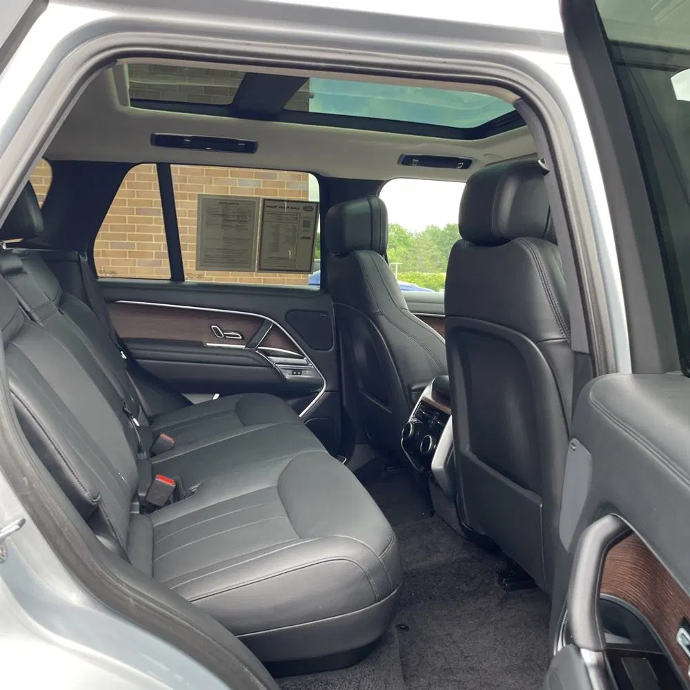 2023 Land Rover Range Rover P530 SE