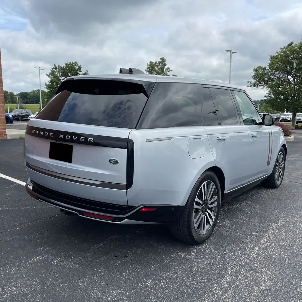 2023 Land Rover Range Rover P530 SE