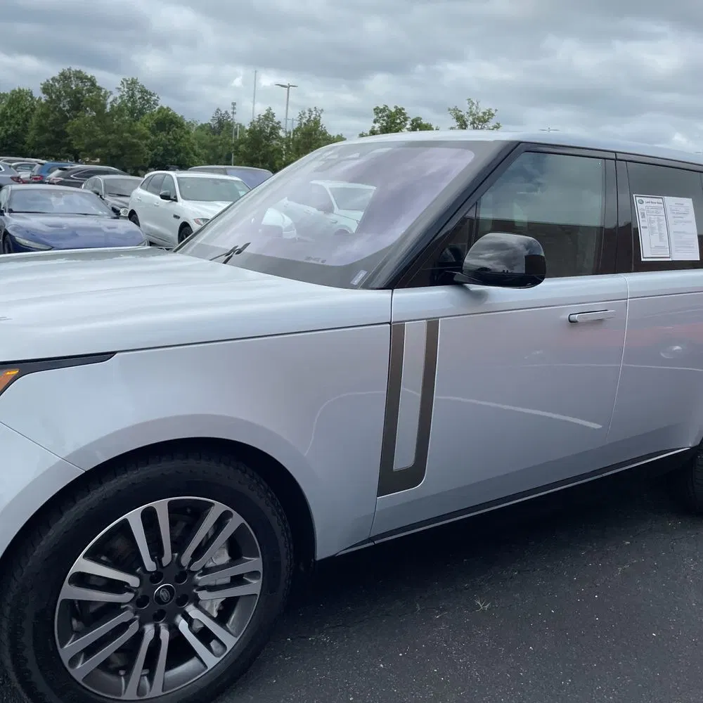 2023 Land Rover Range Rover P530 SE