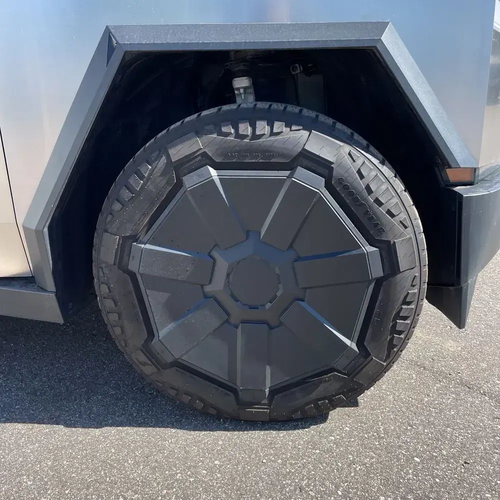 2024 Tesla Cybertruck CyberBeast