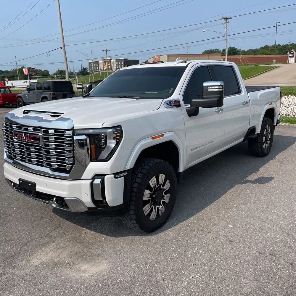 2025 GMC Sierra 2500HD Denali
