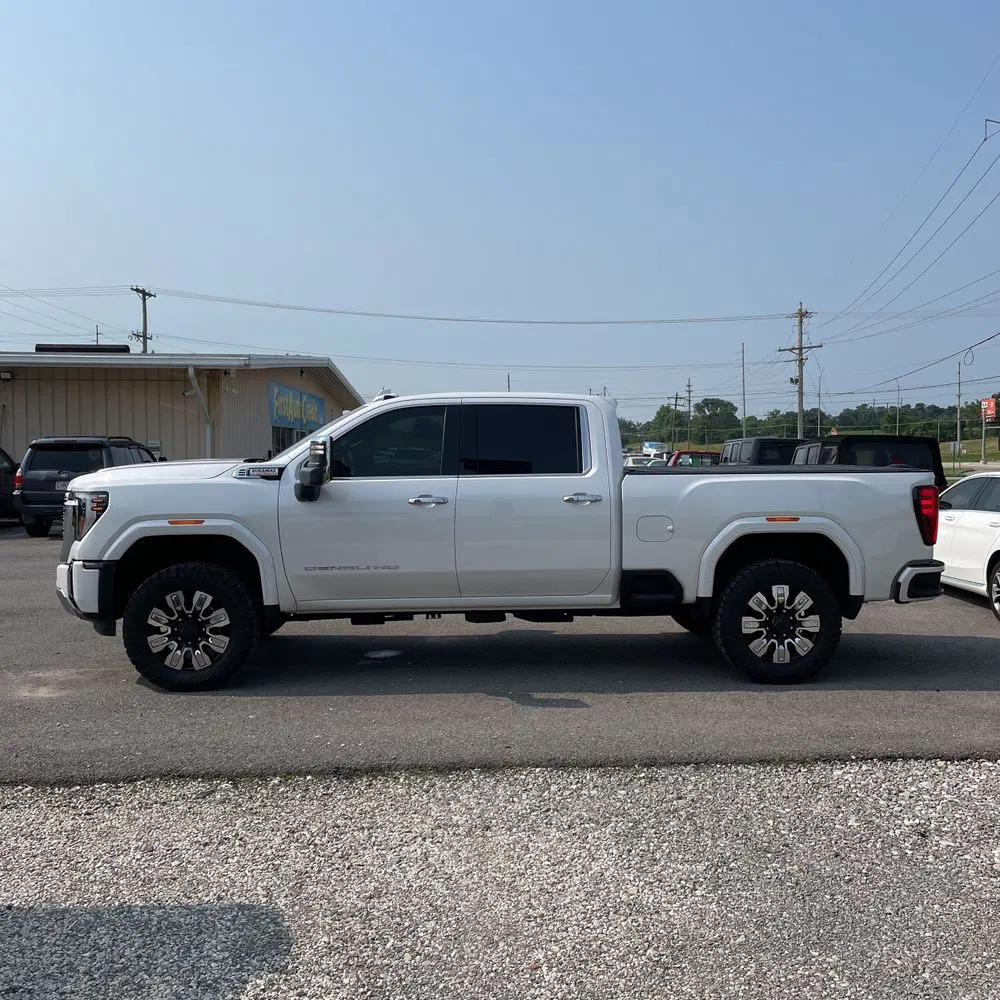 2025 GMC Sierra 2500HD Denali