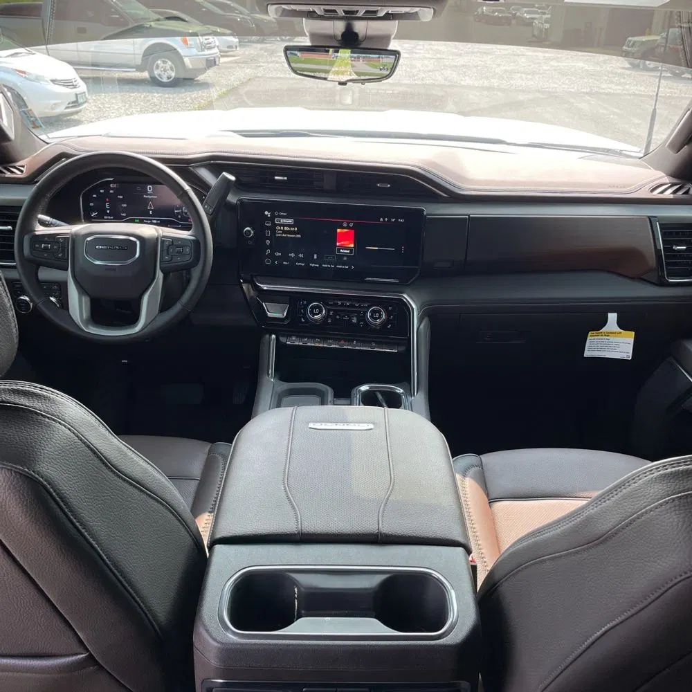 2025 GMC Sierra 2500HD Denali