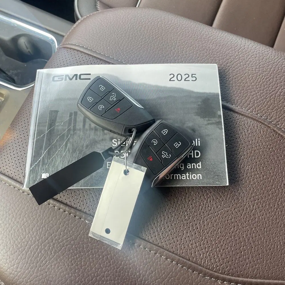 2025 GMC Sierra 2500HD Denali
