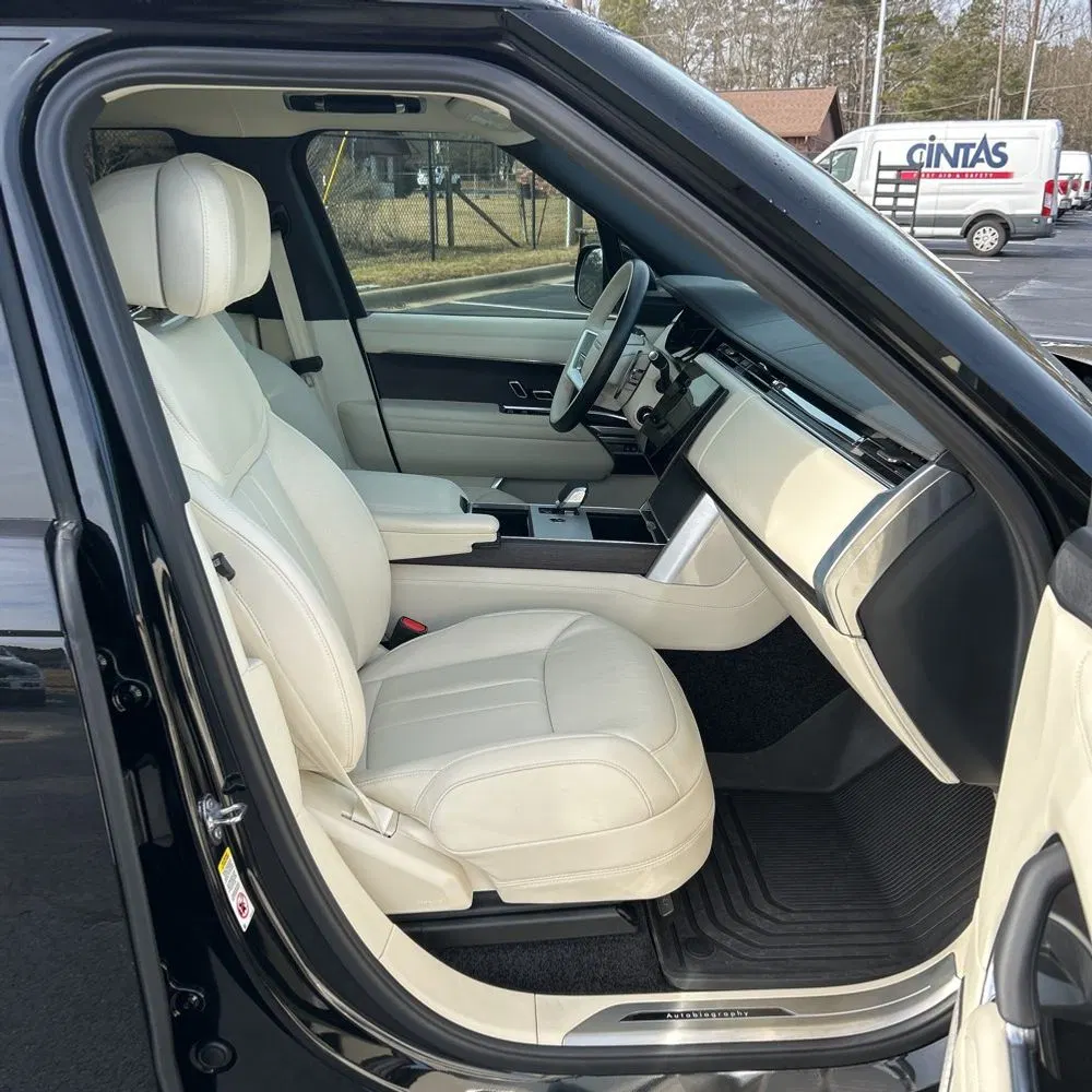 2024 Land Rover Range Rover P550e Autobiography
