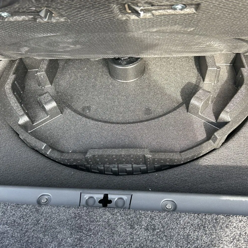 2024 Land Rover Range Rover P550e Autobiography