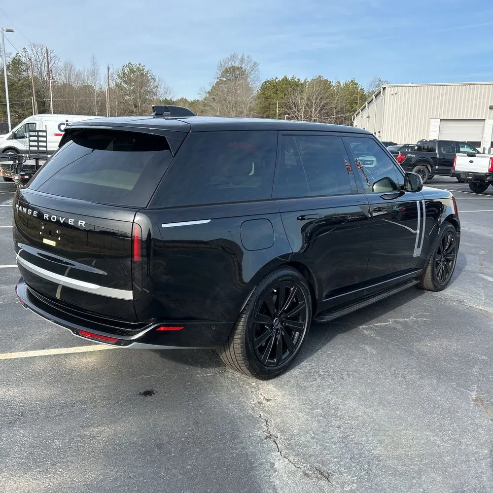 2024 Land Rover Range Rover P550e Autobiography