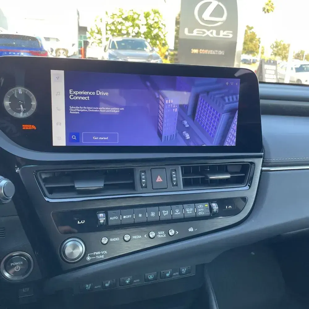 2025 Lexus ES 300h Luxury