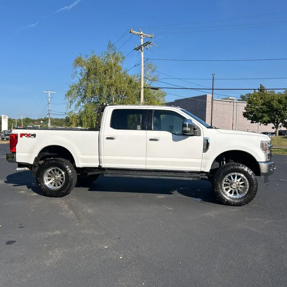 2022 Ford F-350 Super Duty Lariat