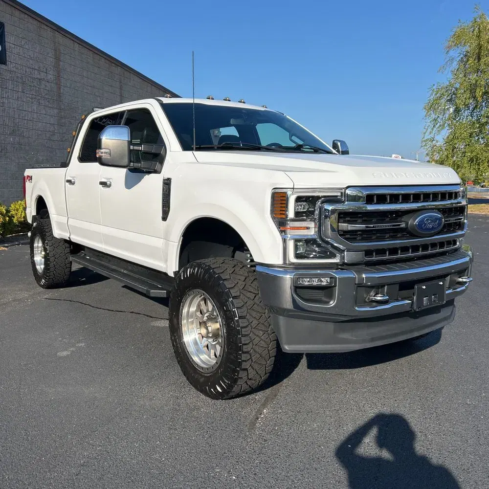 2022 Ford F-350 Super Duty Lariat