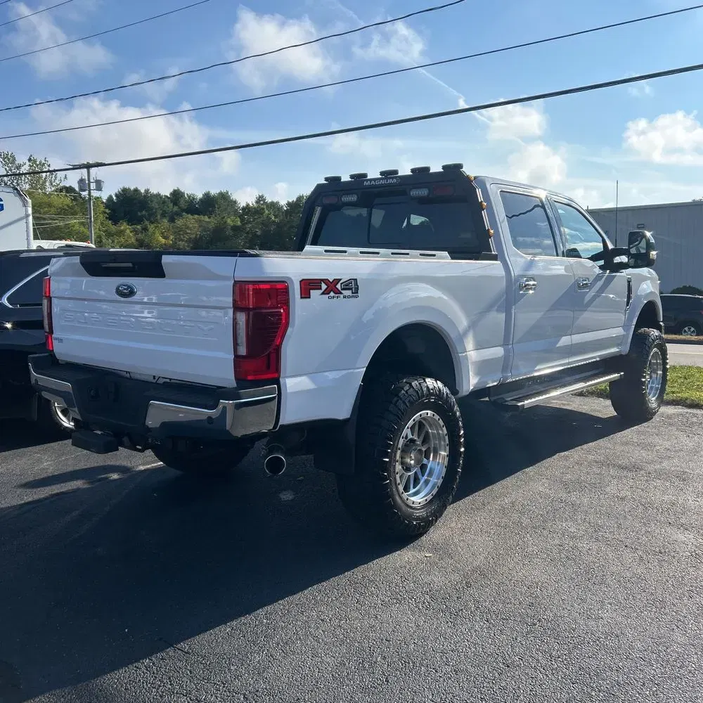 2022 Ford F-350 Super Duty Lariat