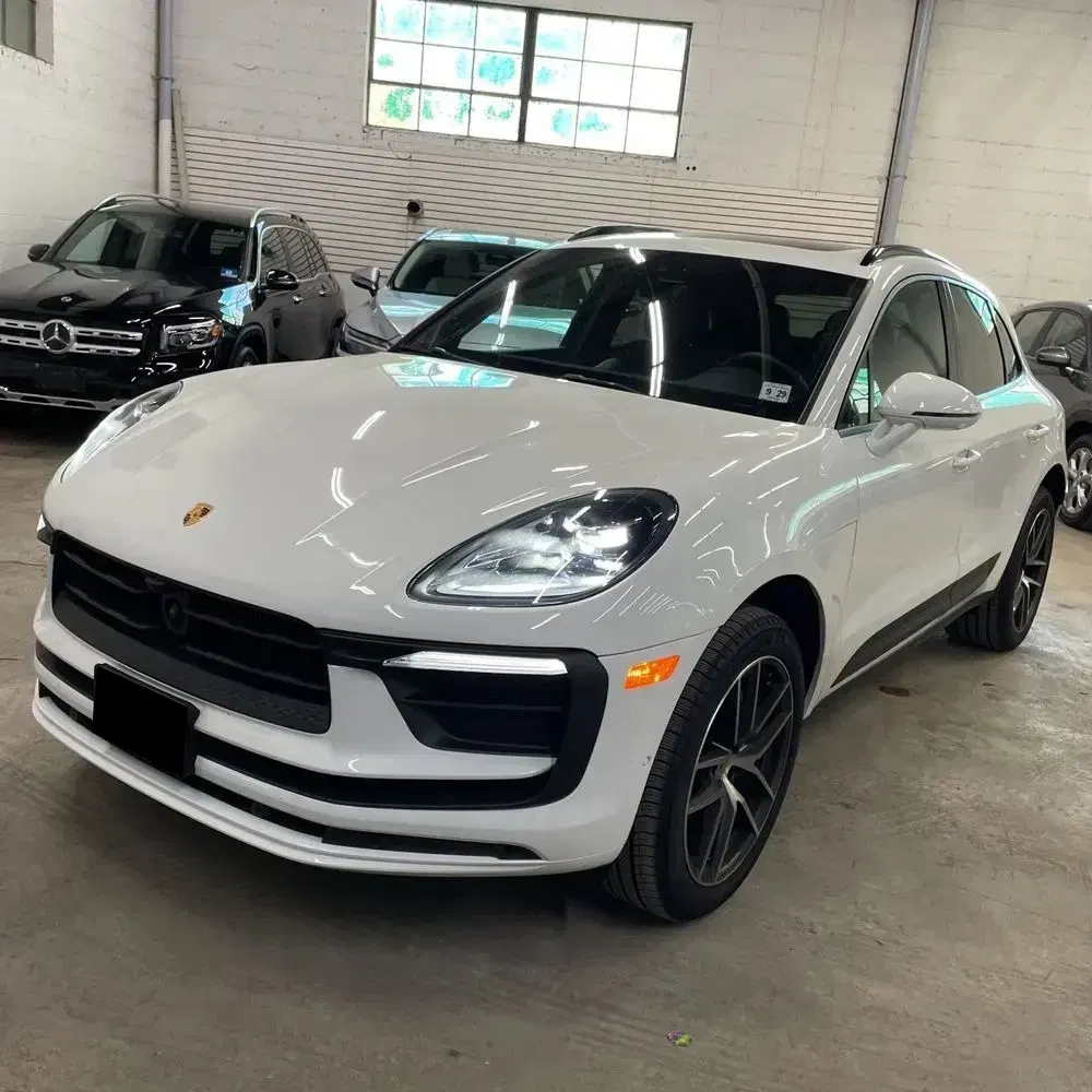 2024 Porsche Macan Base