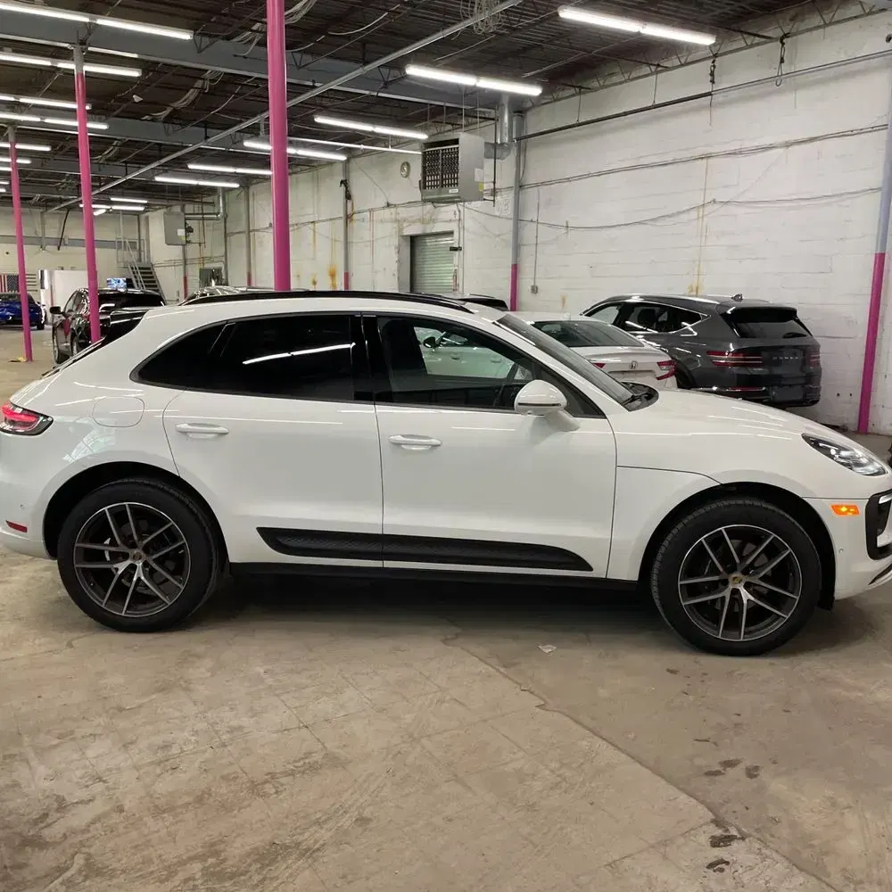 2024 Porsche Macan Base