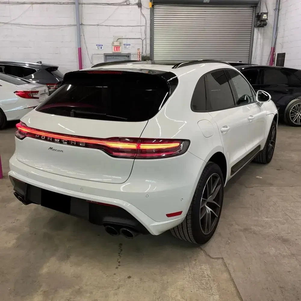 2024 Porsche Macan Base