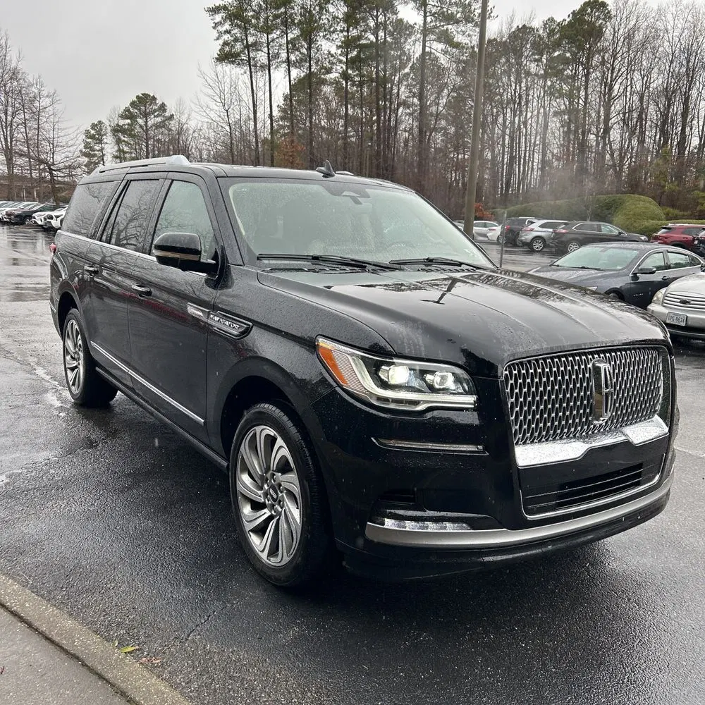 2023 Lincoln Navigator L Reserve