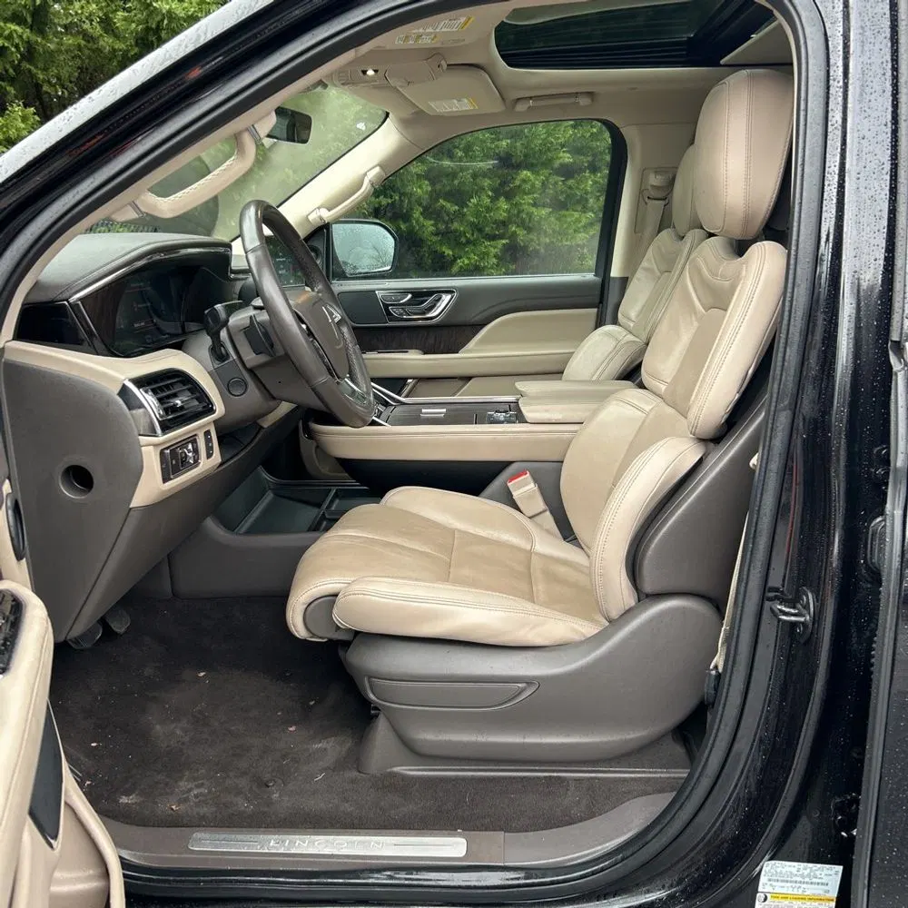 2023 Lincoln Navigator L Reserve