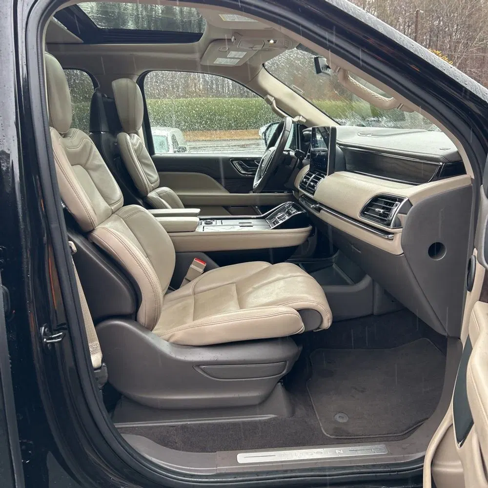 2023 Lincoln Navigator L Reserve