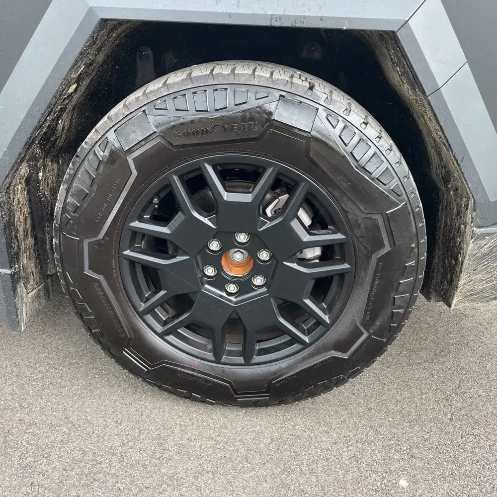 2024 Tesla Cybertruck CyberBeast