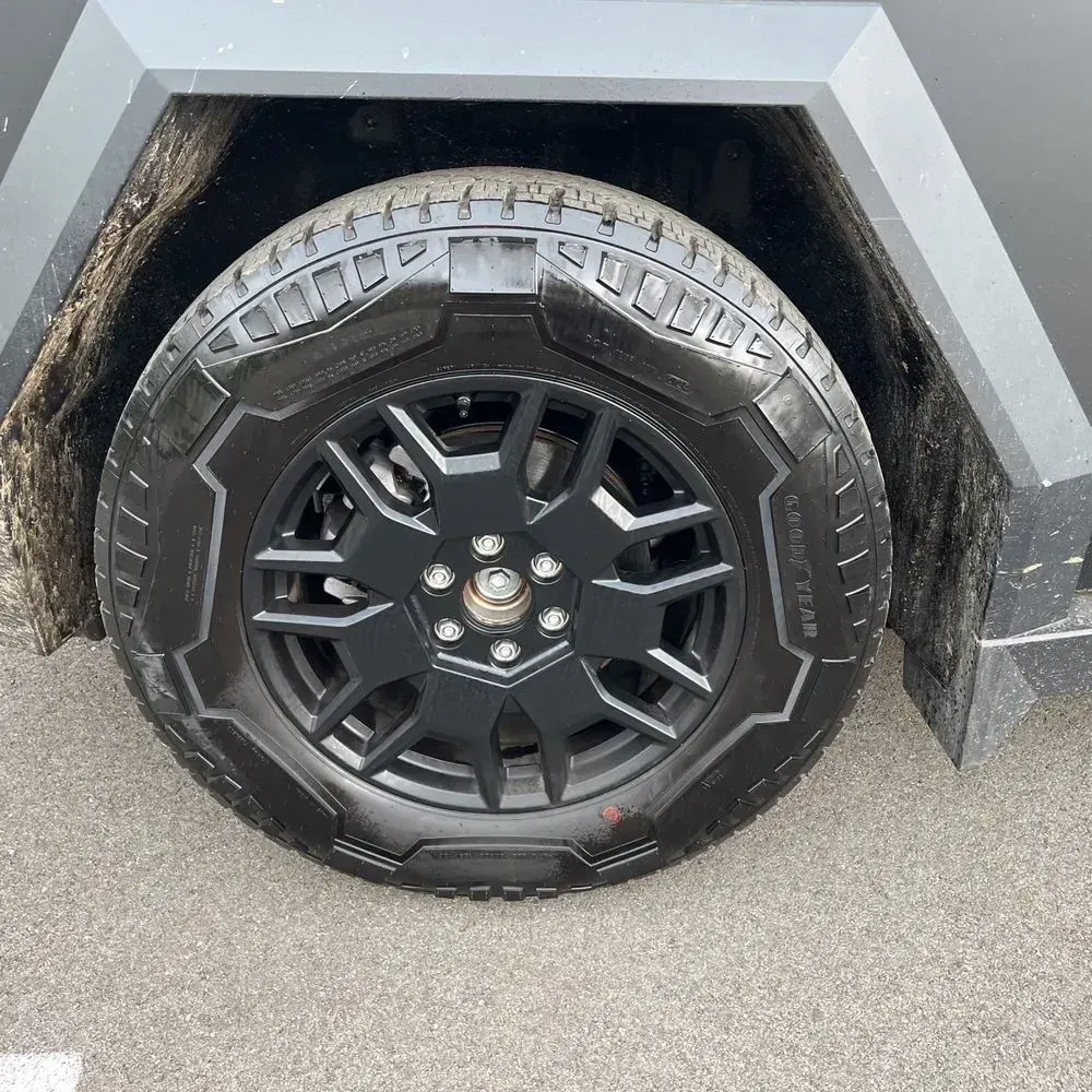 2024 Tesla Cybertruck CyberBeast