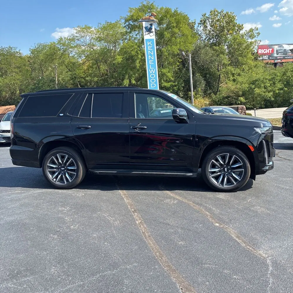 2024 Cadillac Escalade Sport