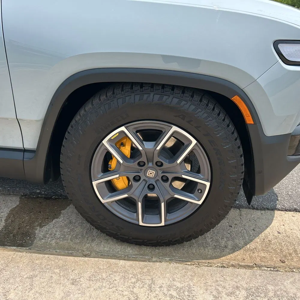 2022 Rivian R1T Adventure