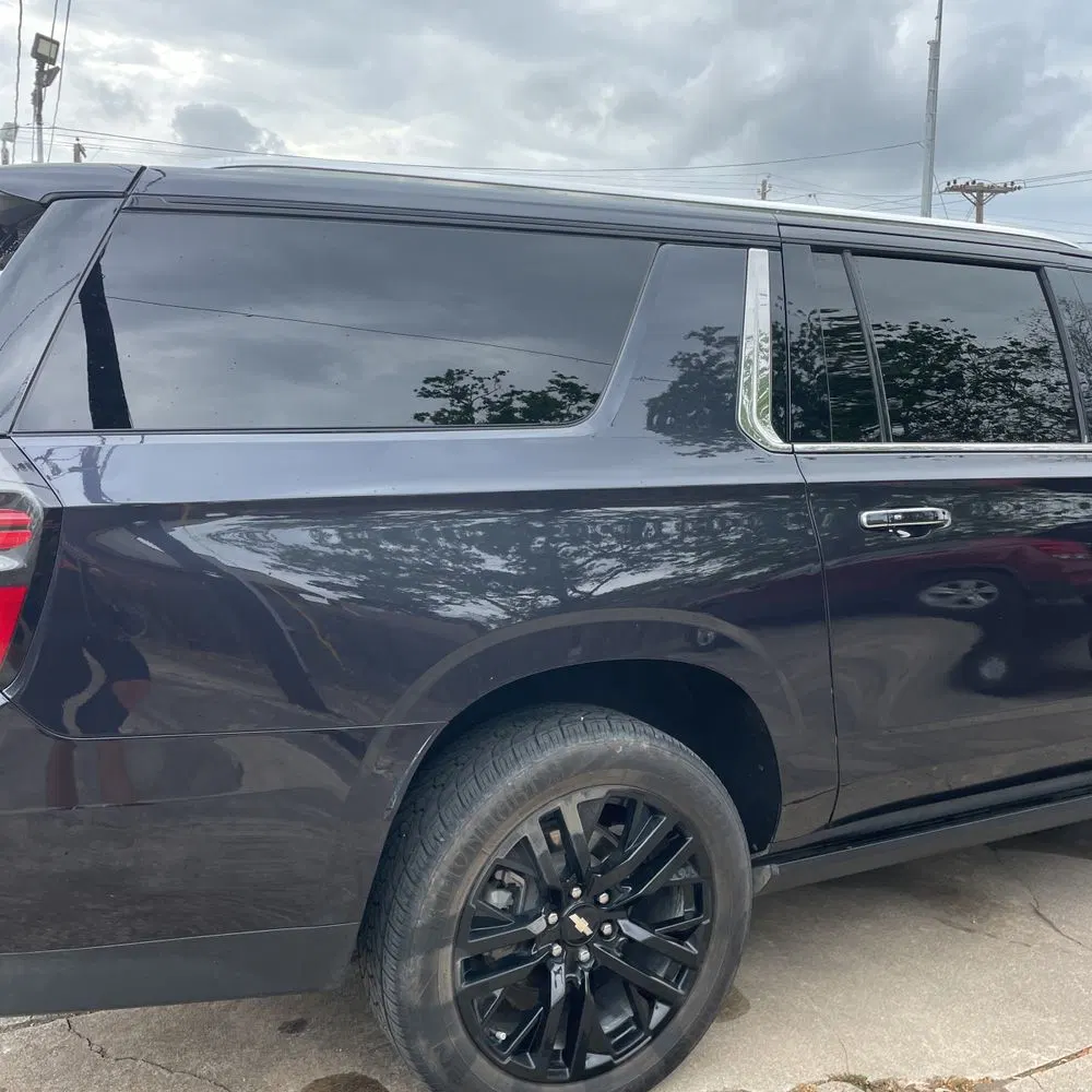 2023 Chevrolet Suburban High Country