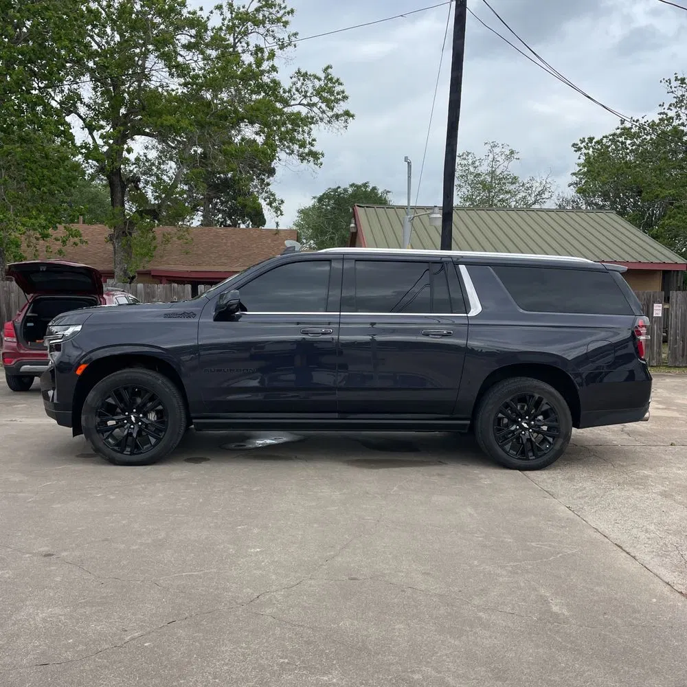 2023 Chevrolet Suburban High Country
