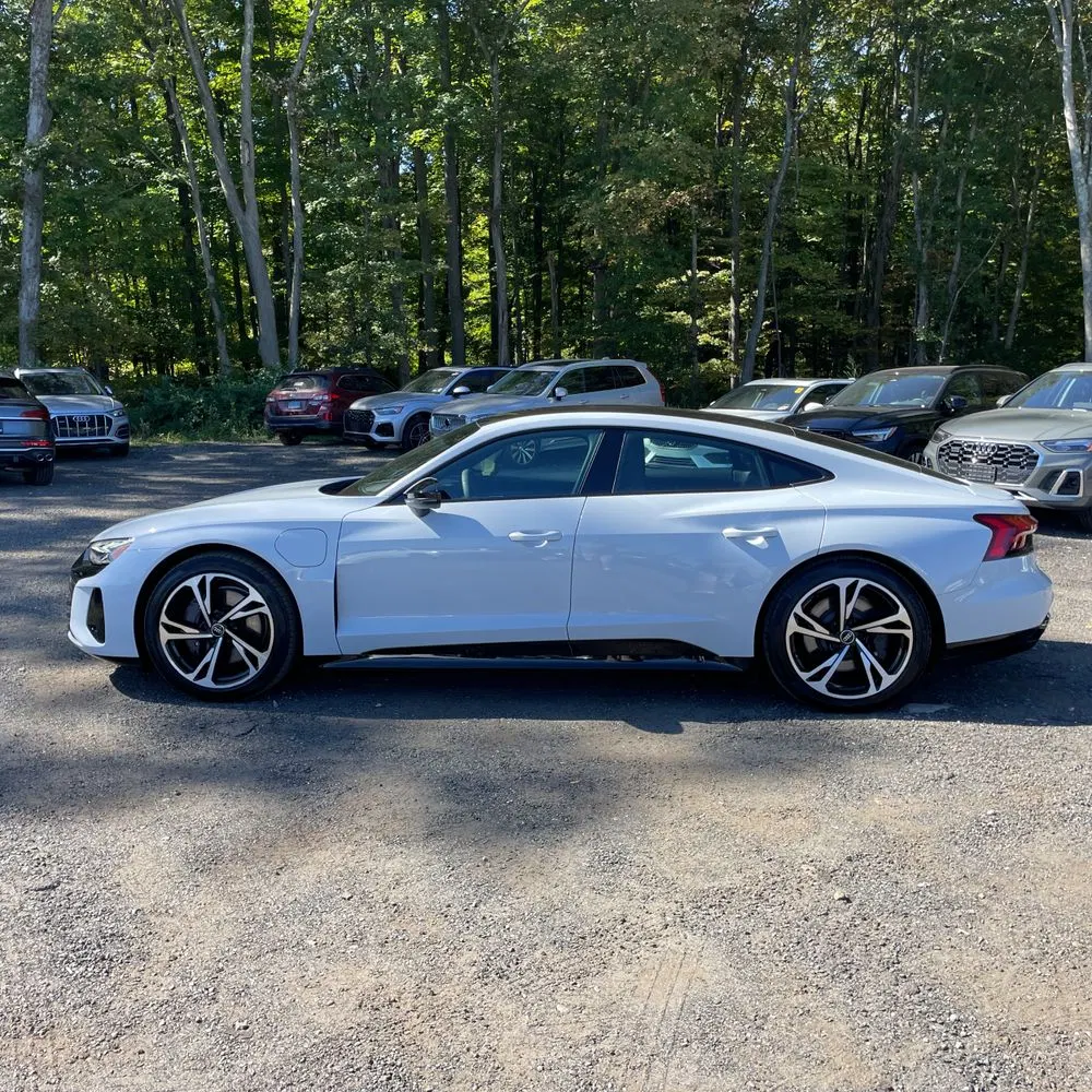 2023 Audi e-tron GT Premium Plus