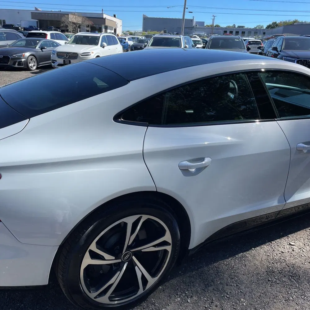 2023 Audi e-tron GT Premium Plus
