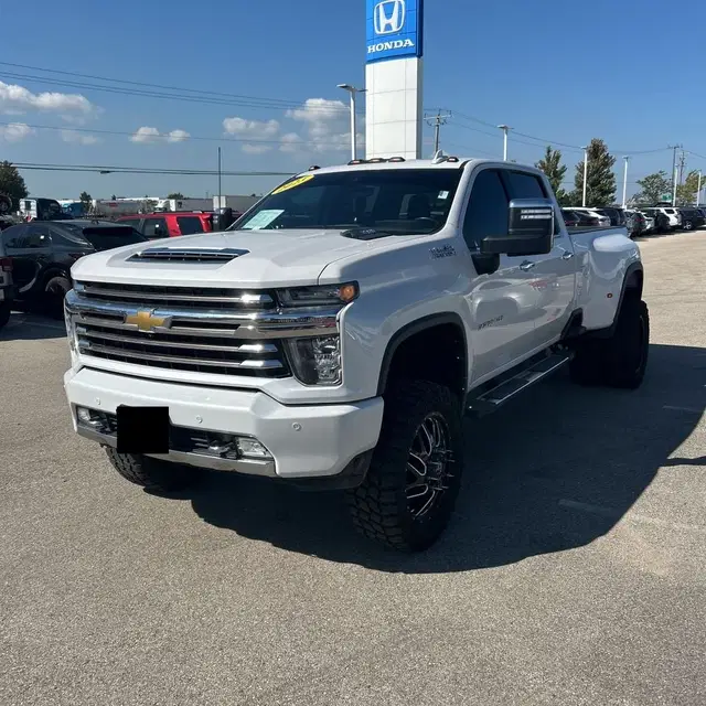 2023 Chevrolet Silverado 3500HD High Country