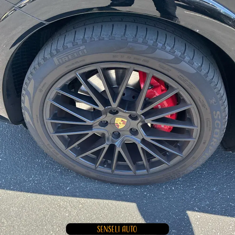 2023 Porsche Cayenne GTS