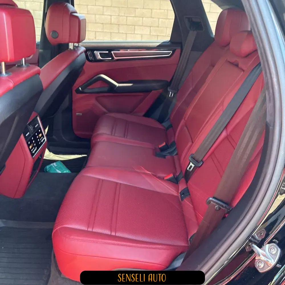 2023 Porsche Cayenne GTS