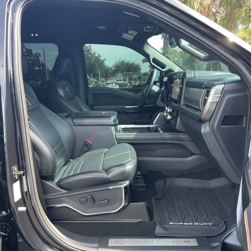 2024 Ford F-350 Super Duty Platinum