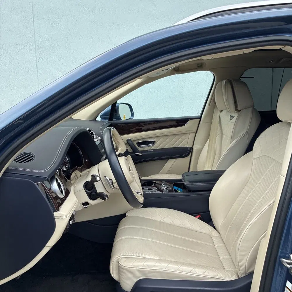 2017 Bentley Bentayga Base