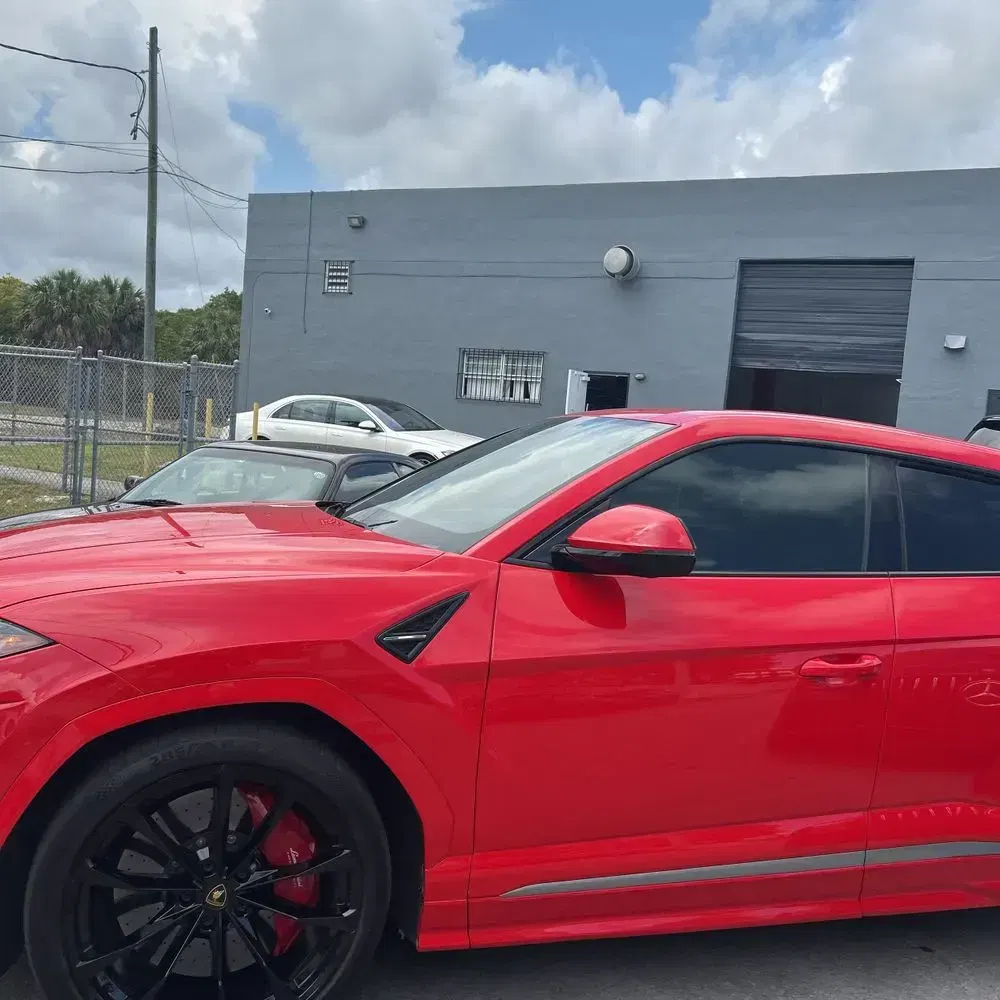 2021 Lamborghini Urus Base