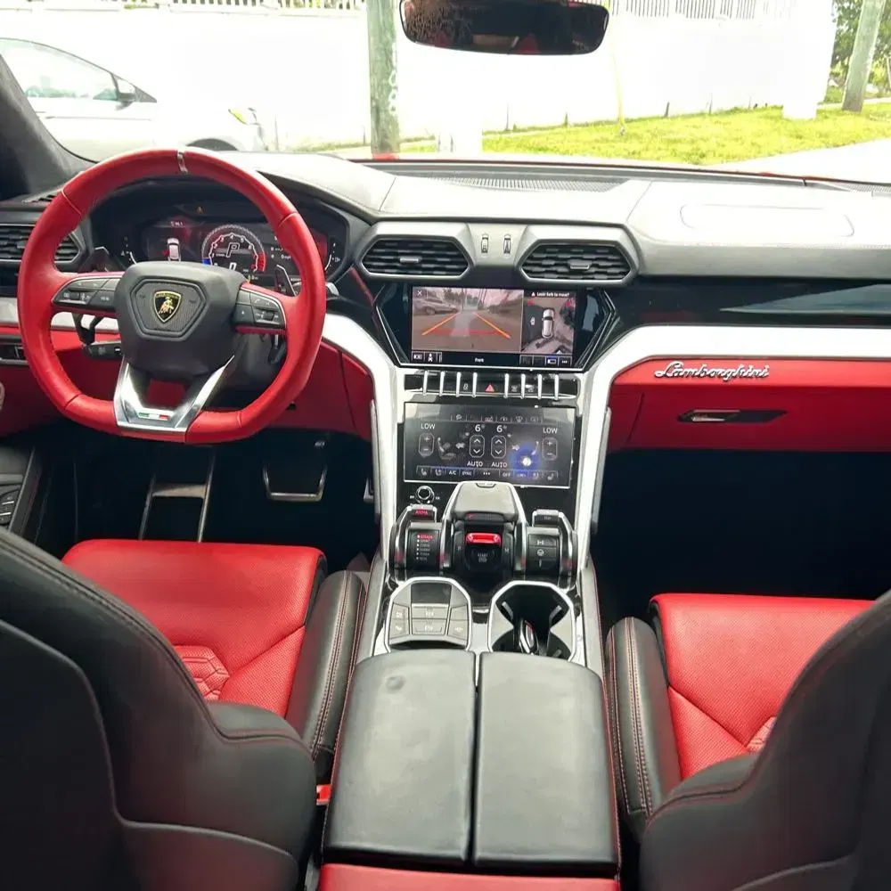 2021 Lamborghini Urus Base