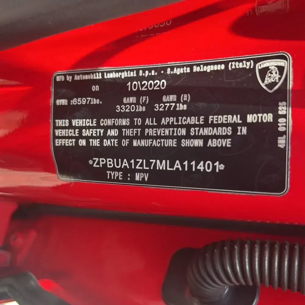 2021 Lamborghini Urus Base