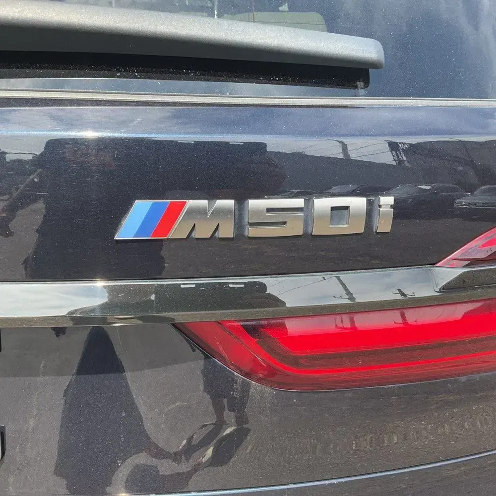 2021 BMW X7 M50i